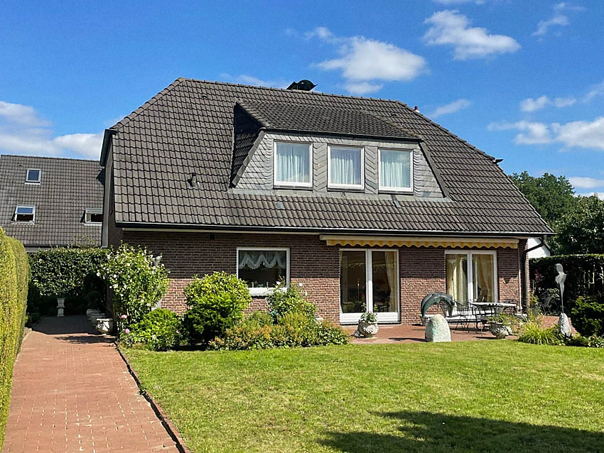 Haus – Luxuriöses Haus in Wellingsbüttel - inkl. Treppenlift